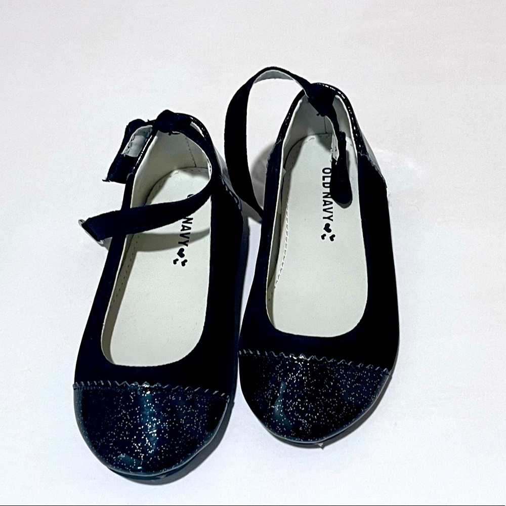 Old Navy black dress shoes size 6